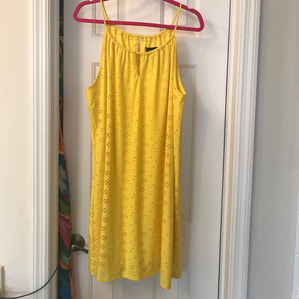 NWOT Yellow Eyelet Plus Size 16 Halter Style Dress